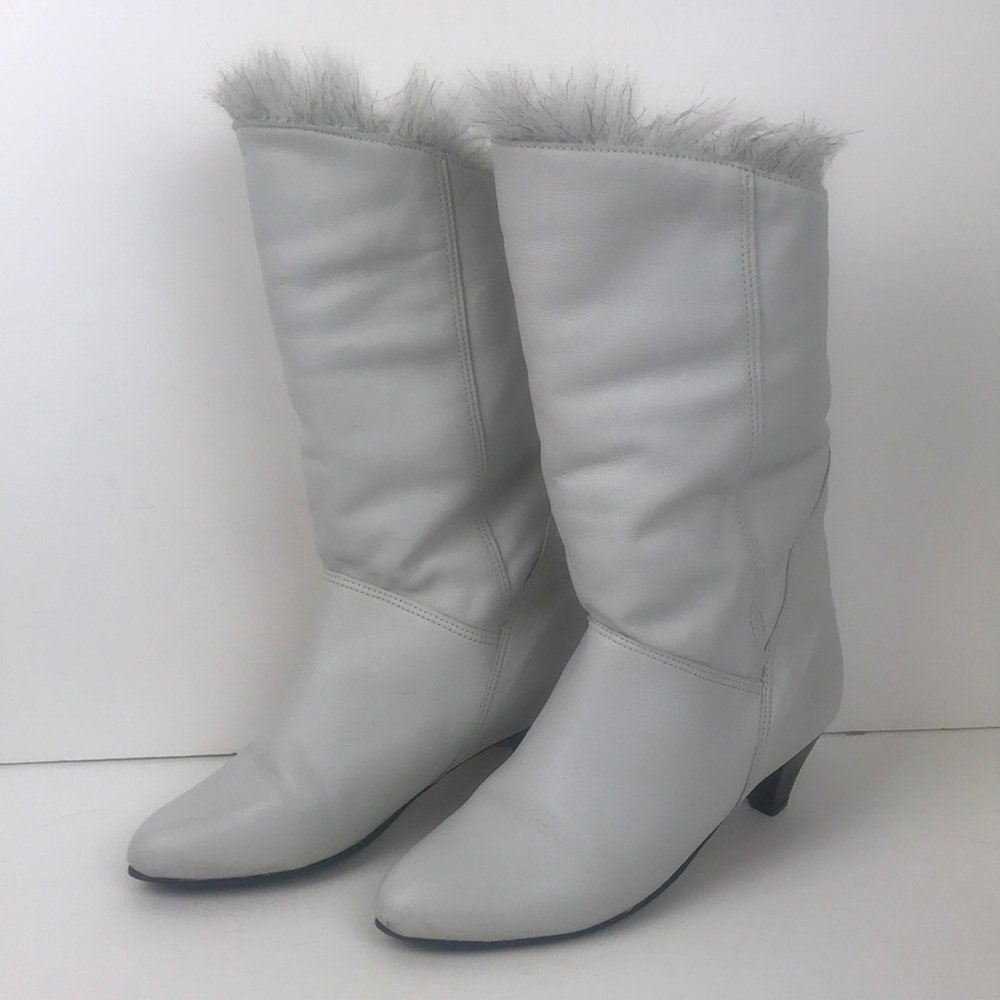 Cougar Boots Canada Size 9 Fur White Heels